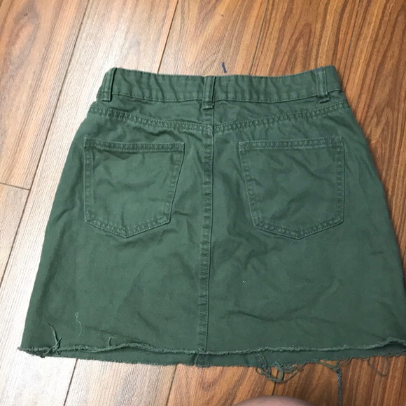 Skirt - Picture 2 of 4